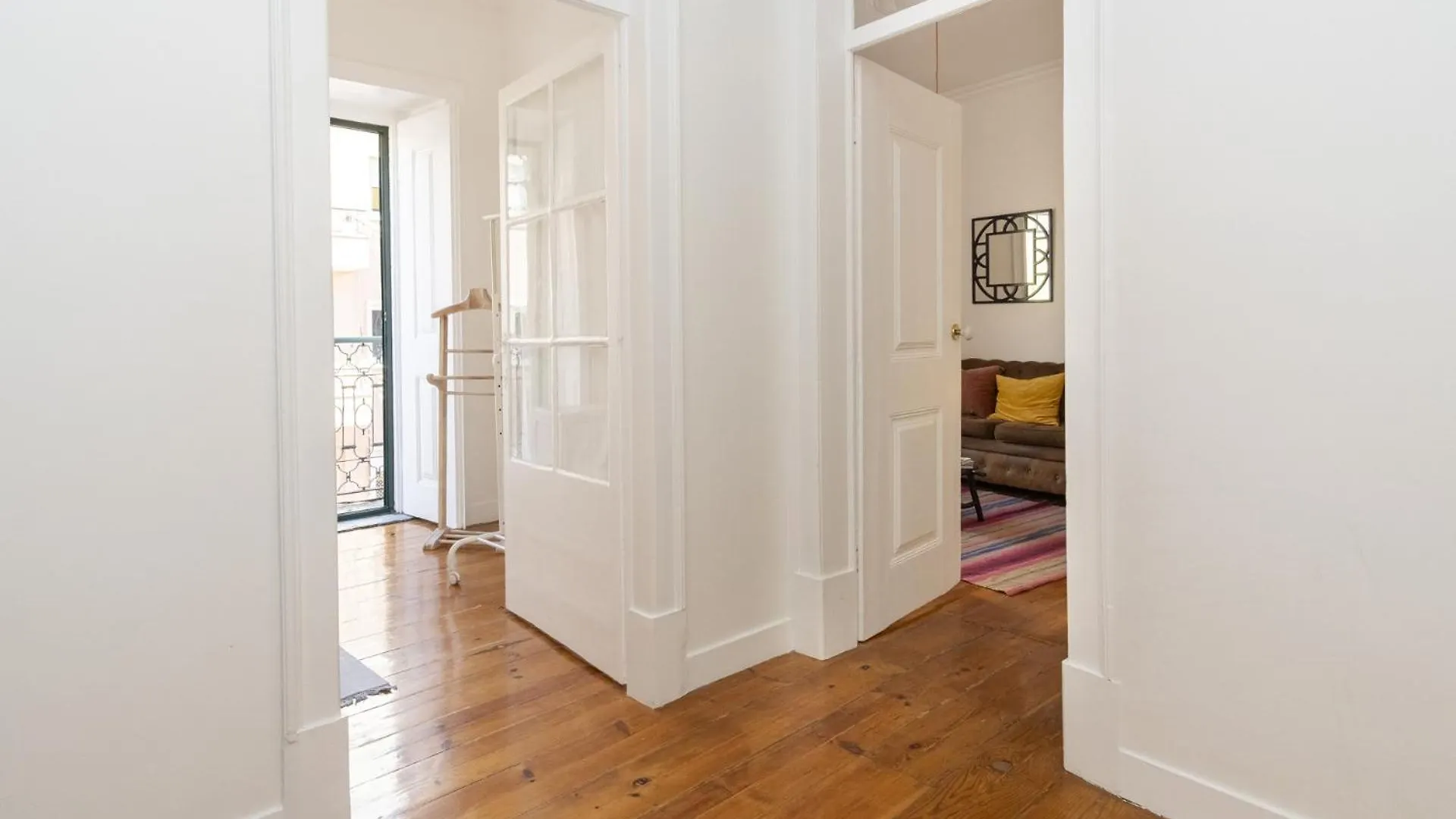 Apartment In Lisbon City Center With A Terrace, 317